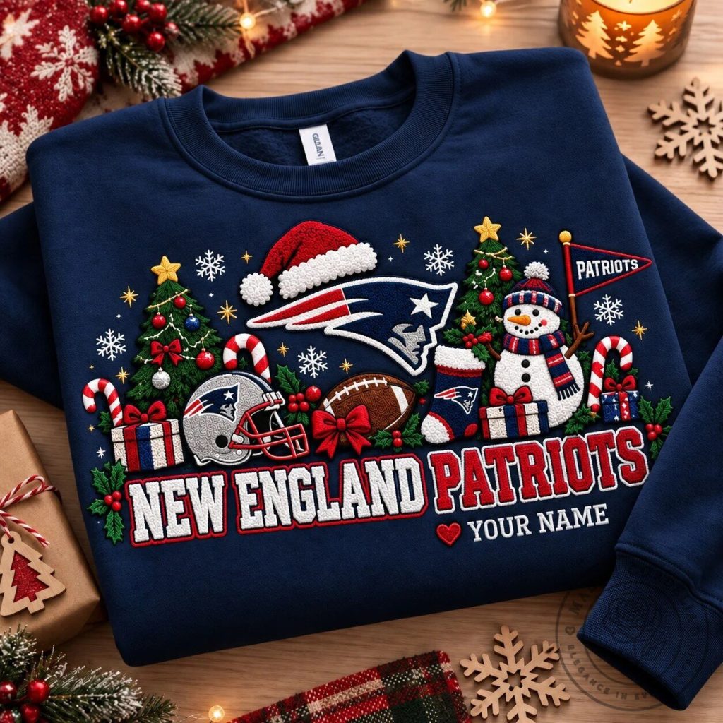 New England Patriots Christmas Holiday Personalized Name Sweatshirt New England Patriots Christmas Holiday Personalized Name Sweatshirt